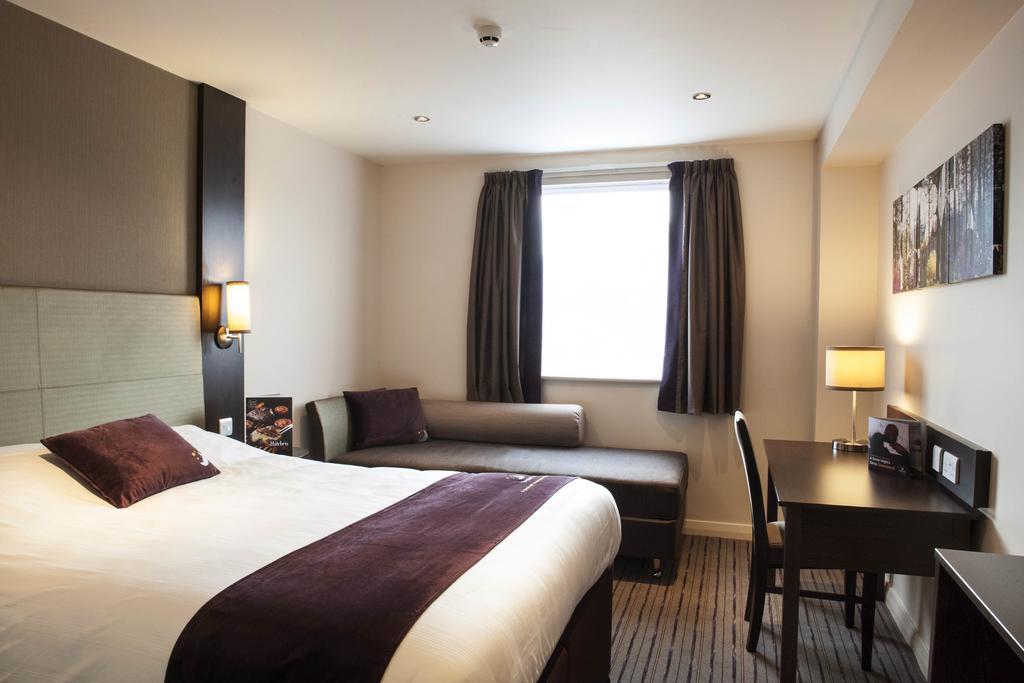 Premier Inn Inverness East Rum bild